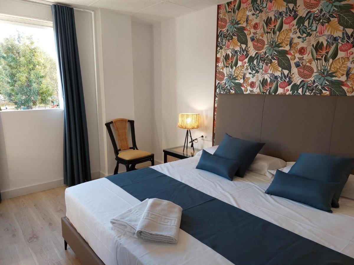 Hostal Garden Rous Paiporta Экстерьер фото