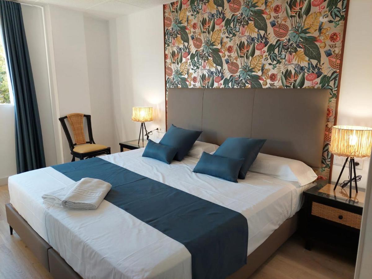 Hostal Garden Rous Paiporta Экстерьер фото