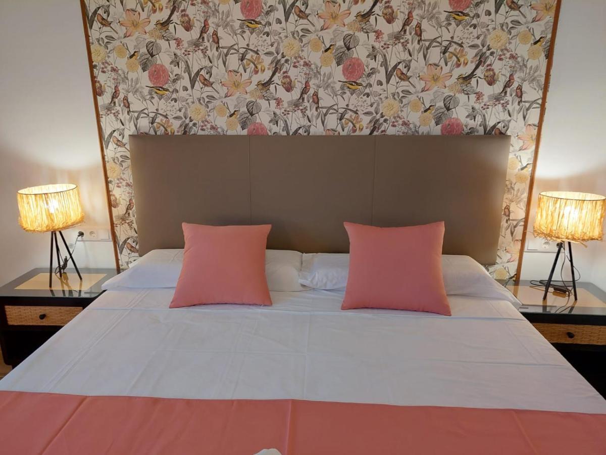 Hostal Garden Rous Paiporta Экстерьер фото