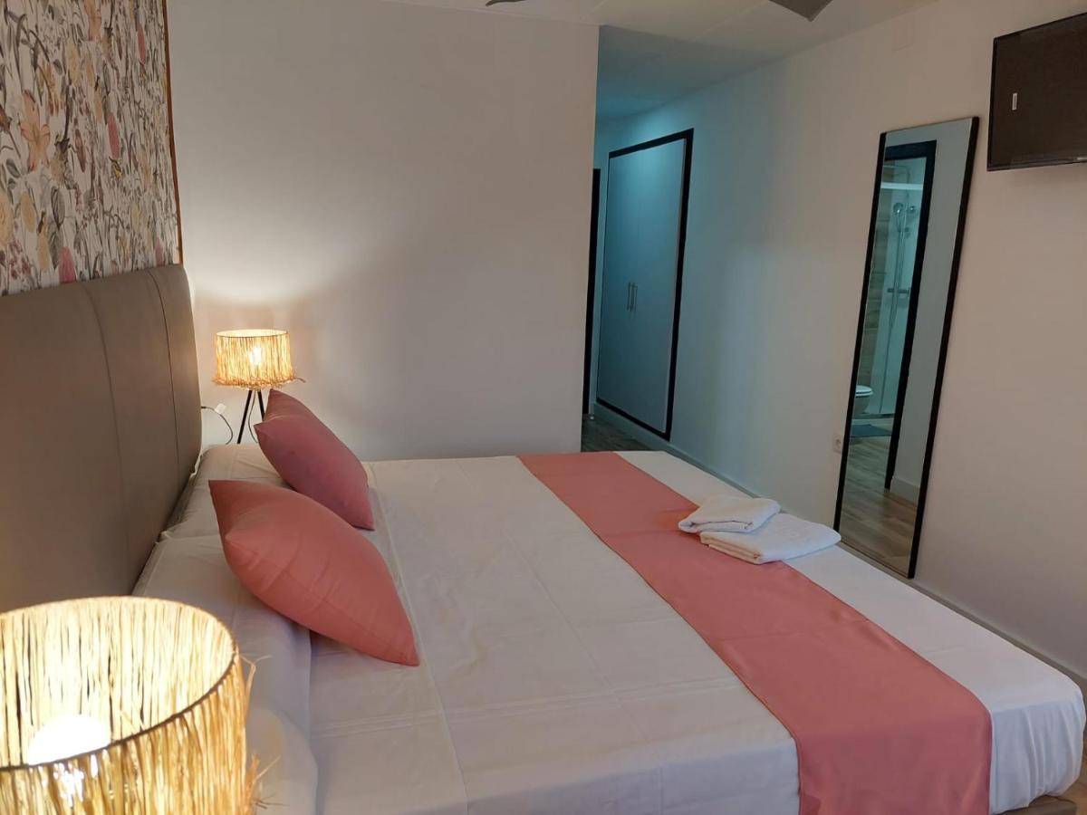 Hostal Garden Rous Paiporta Экстерьер фото