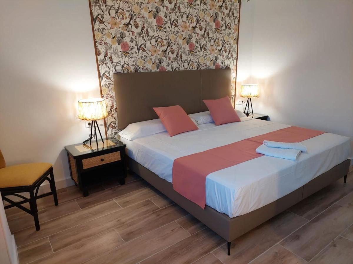 Hostal Garden Rous Paiporta Экстерьер фото
