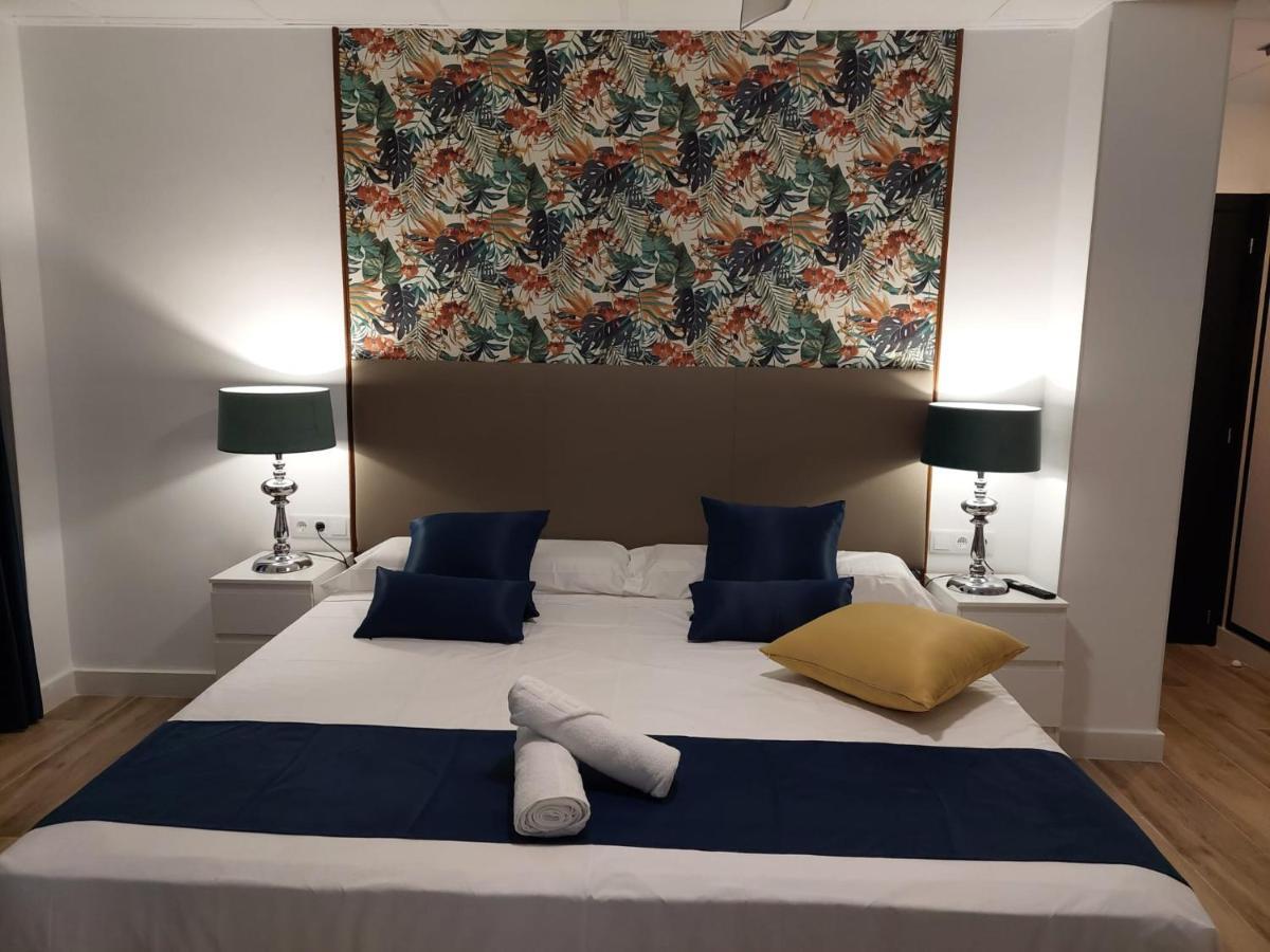 Hostal Garden Rous Paiporta Экстерьер фото