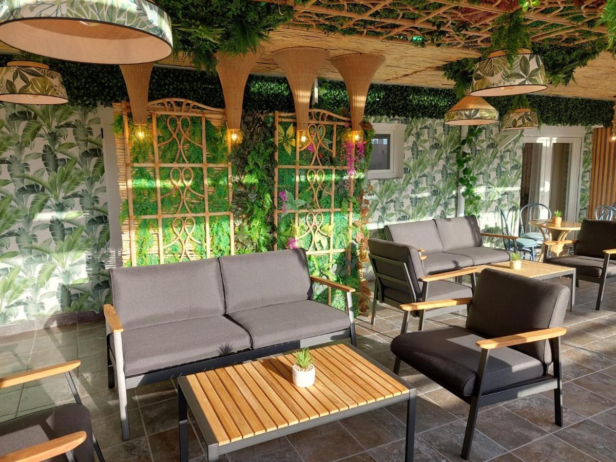 Hostal Garden Rous Paiporta Экстерьер фото